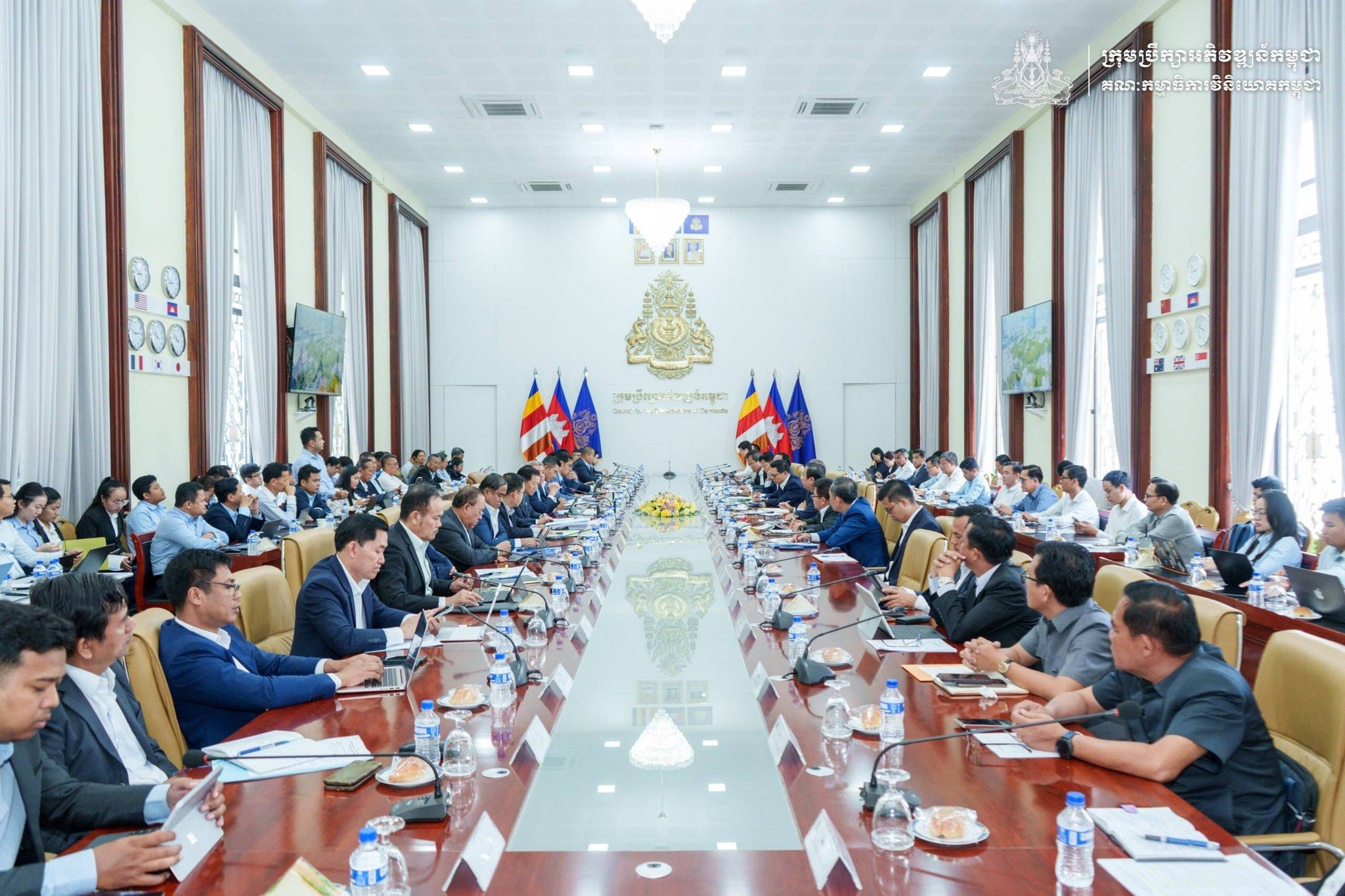 676676867 122268417116248245 3575229618756532036 N