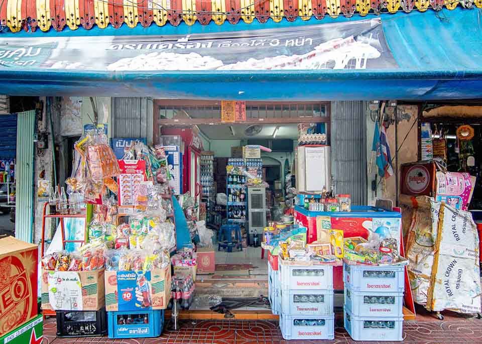 T 03 Mom and POP Stores in Thailand Severely Affected by Economic Downturn 2