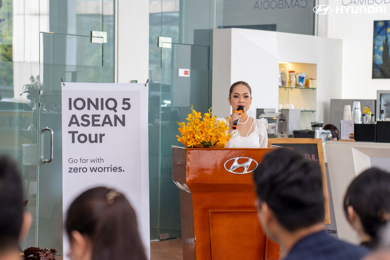 Photo 2023 12 03 22 46 32