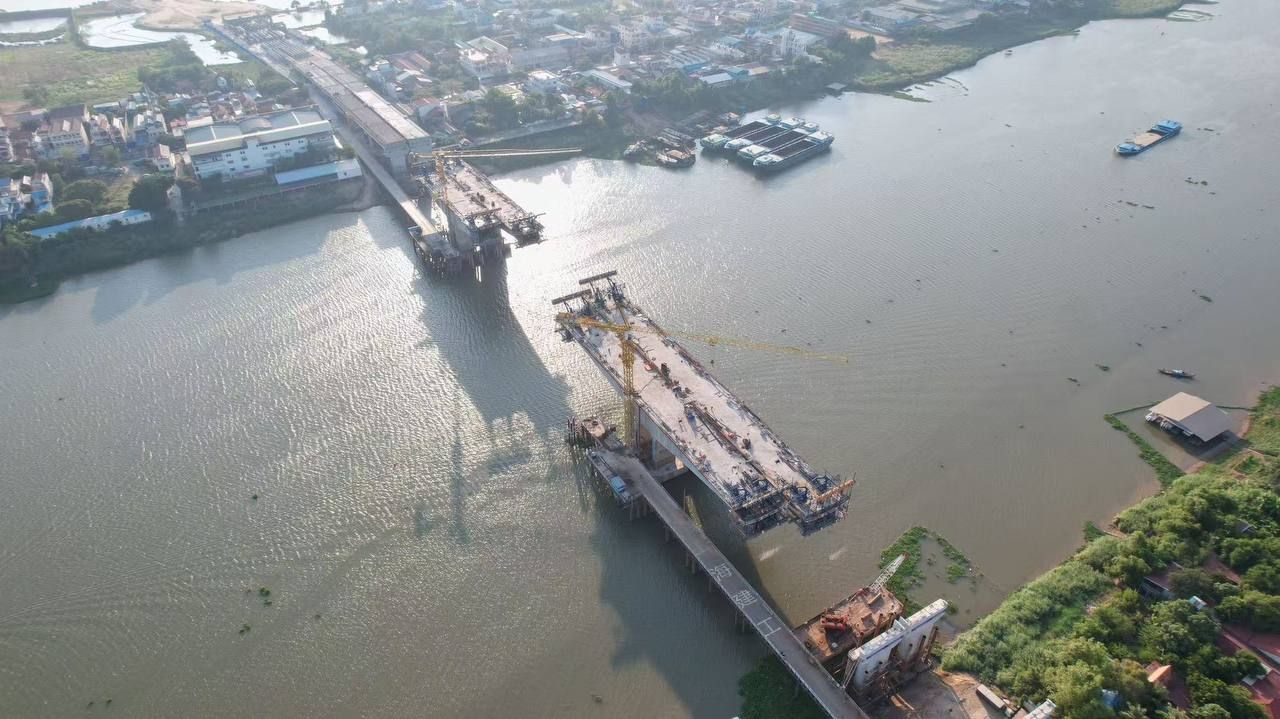 674168301 26979263528337753 2552648454537045524 N