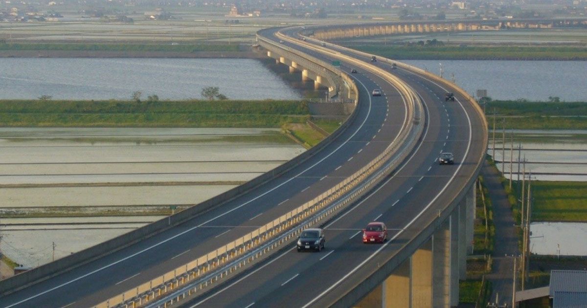 2e3b0f09 B193 48da 8312 3e59c1e13e55