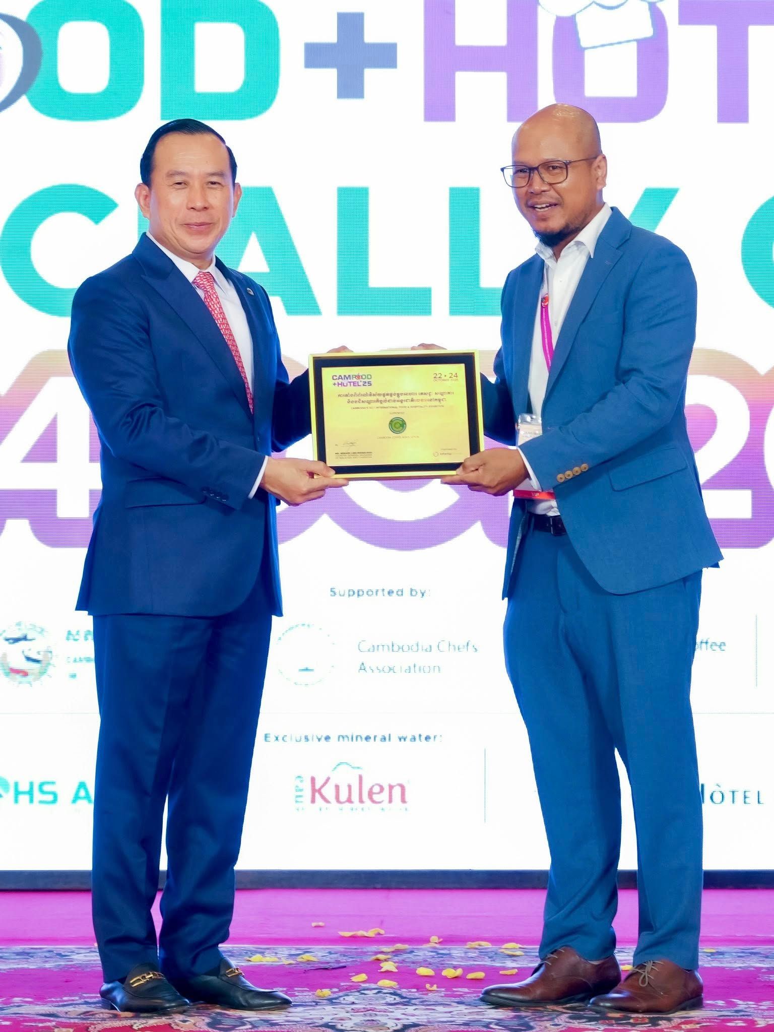 569760347 1231639572330132 8888259659557584970 N