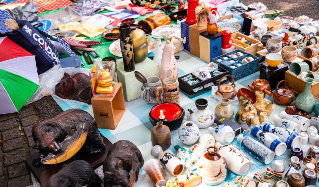 Shinjuku Chuo Flea Market I Stock 1174400794 Marco Piunti 1024x600