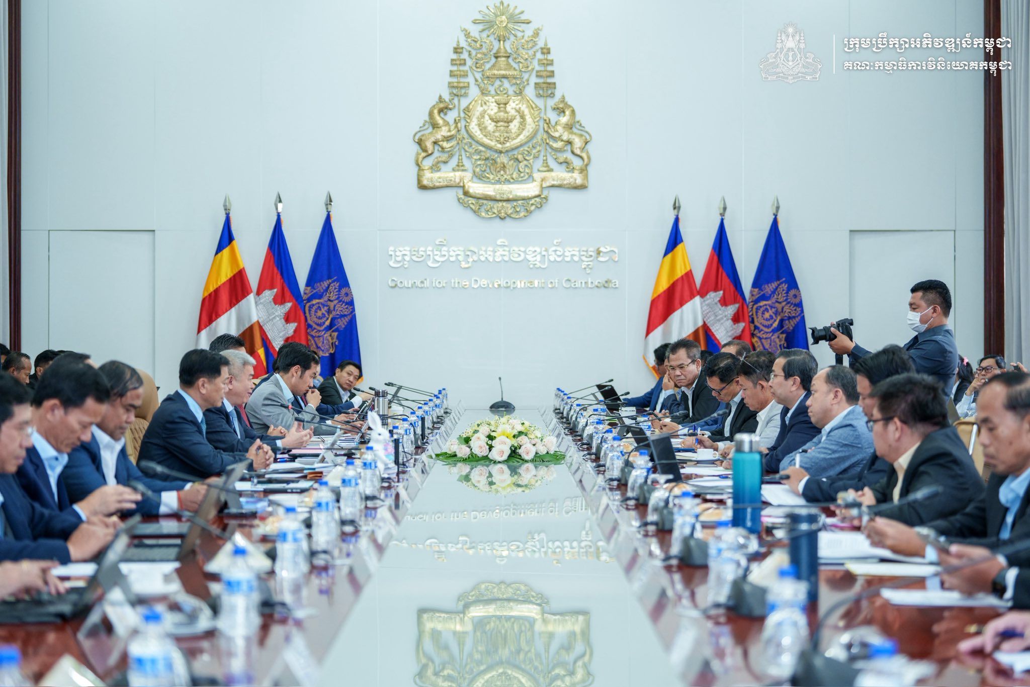 652679000 122262399746248245 6006900339795439146 N