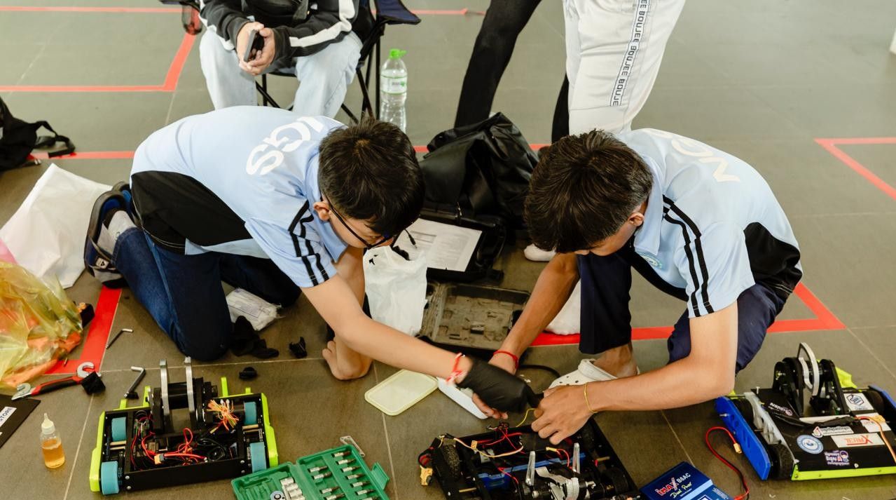 Photo 2025 10 28 18 20 02