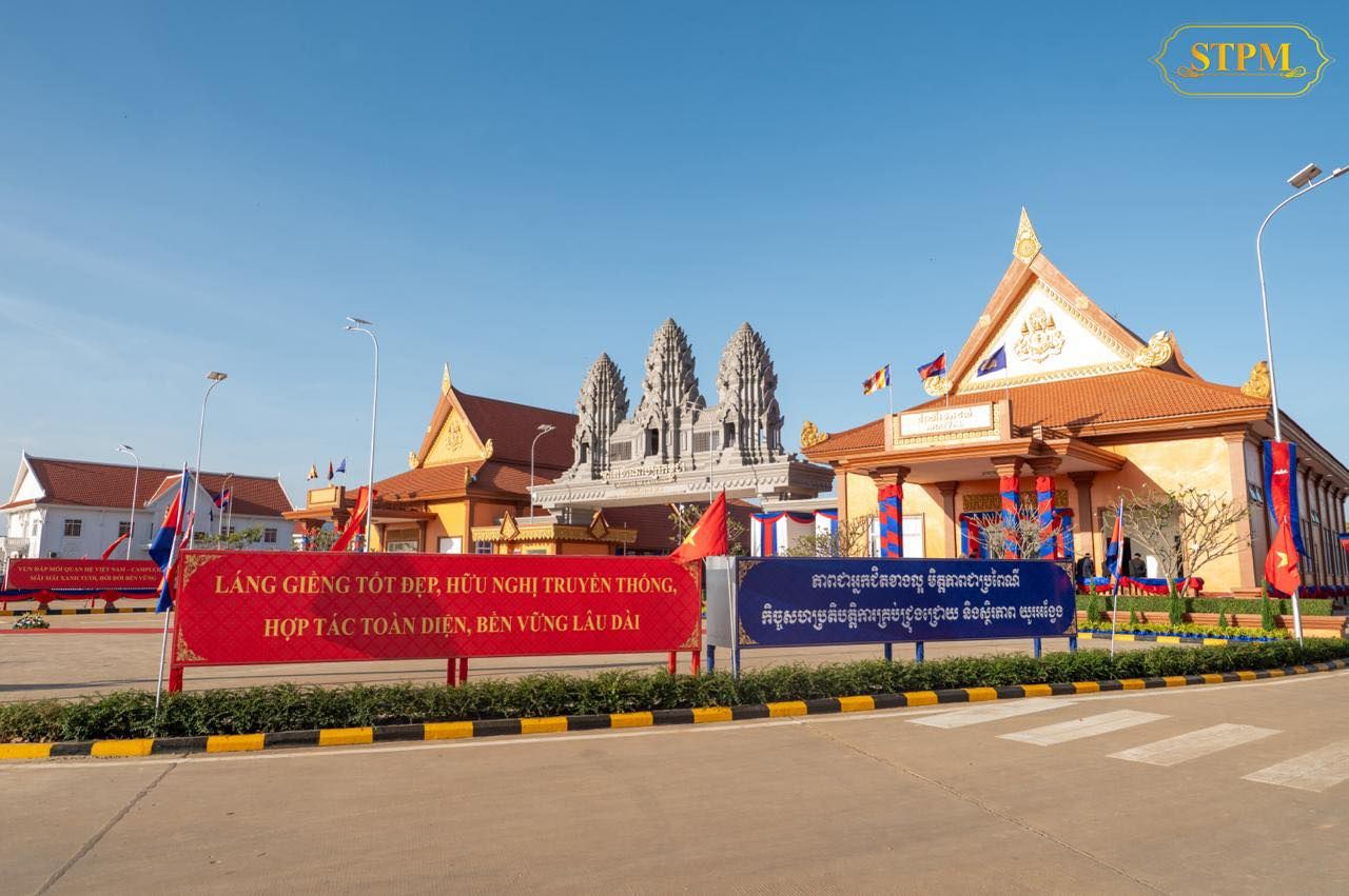 595187778 860035123495657 8539695470950335674 N