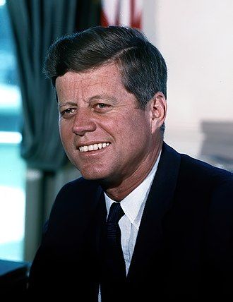 330px John F. Kennedy, White House Color Photo Portrait