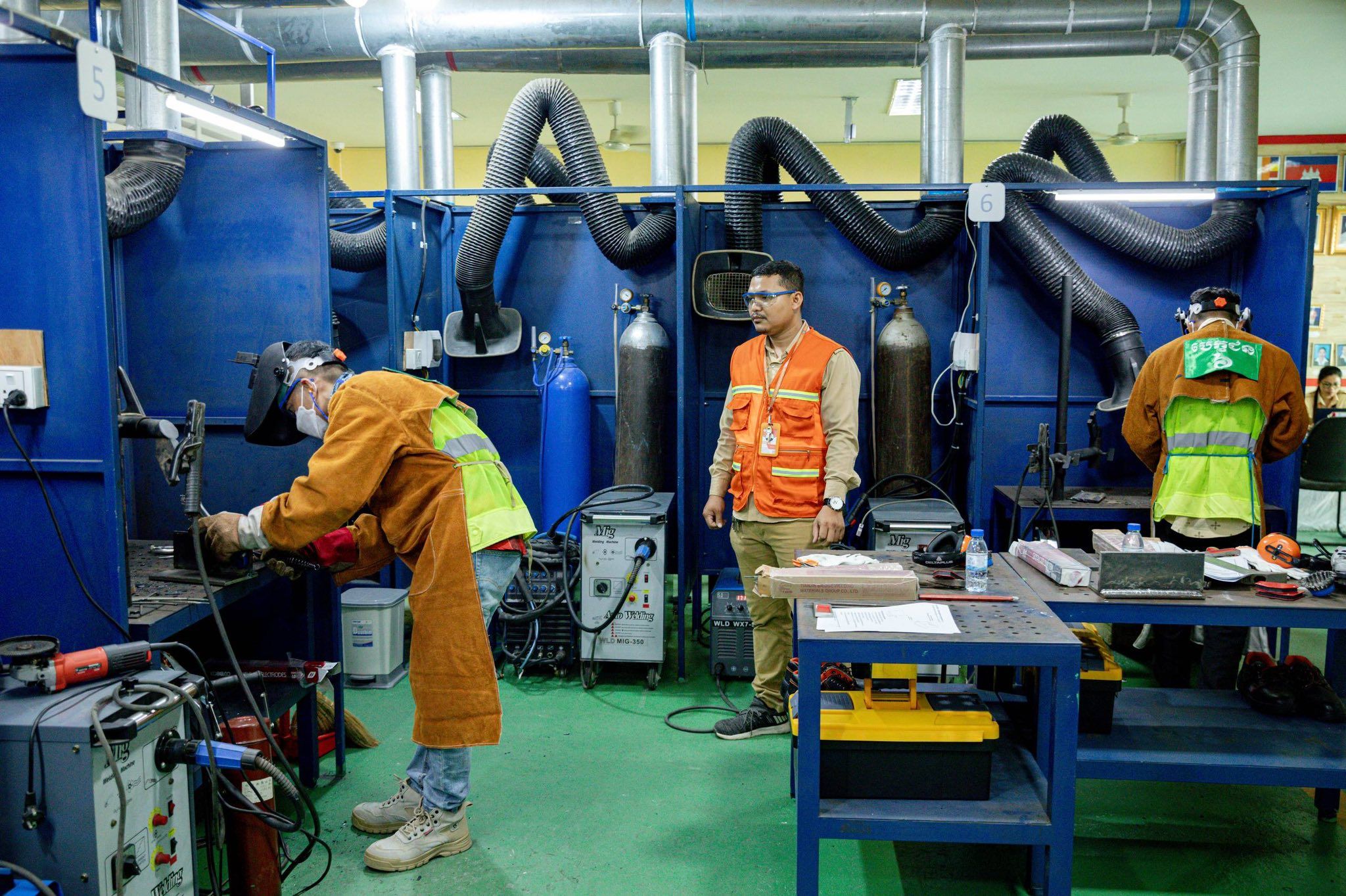 663134062 1385030606760516 9124992531075598243 N