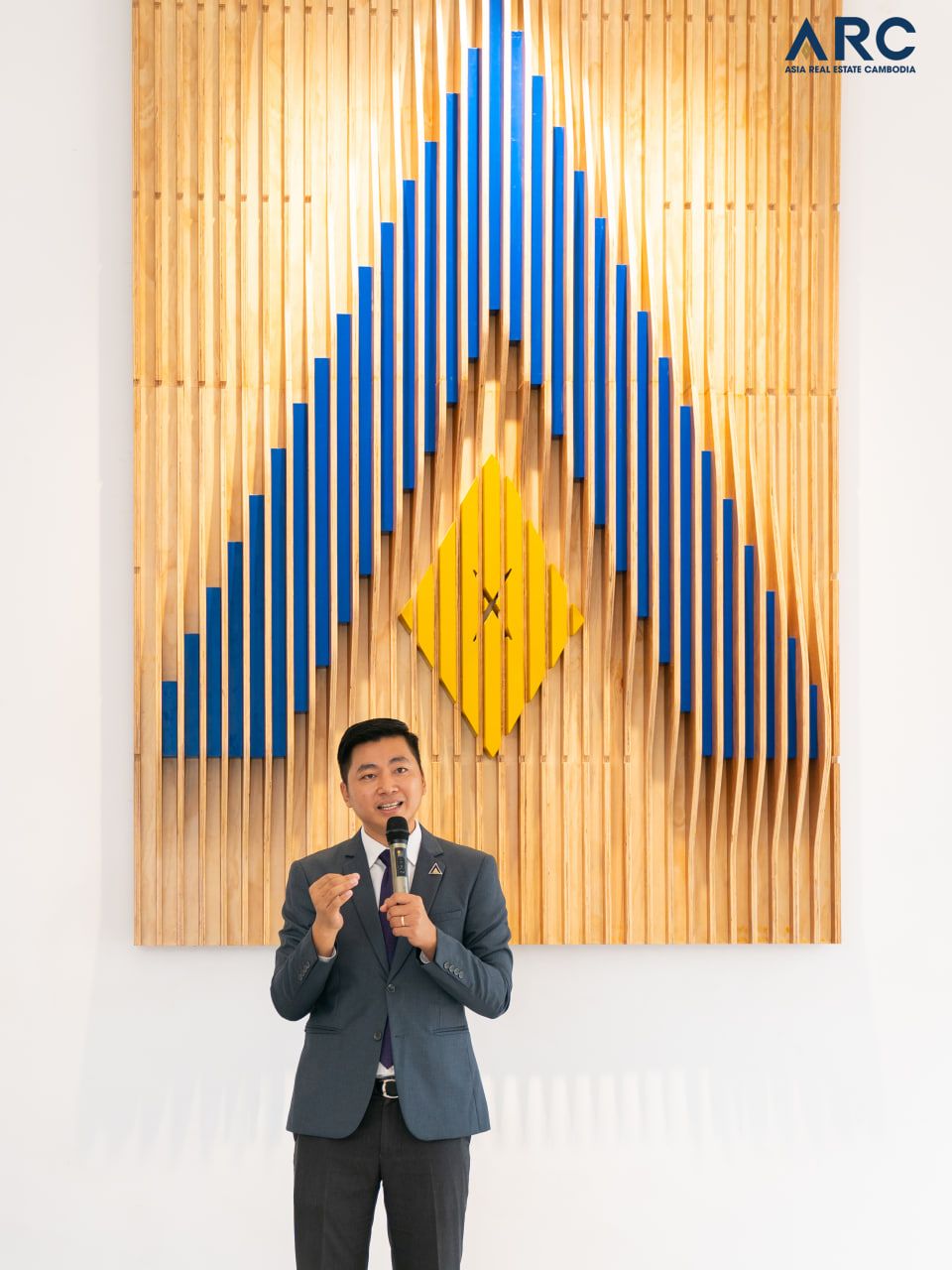 Photo 2025 10 27 18 40 07