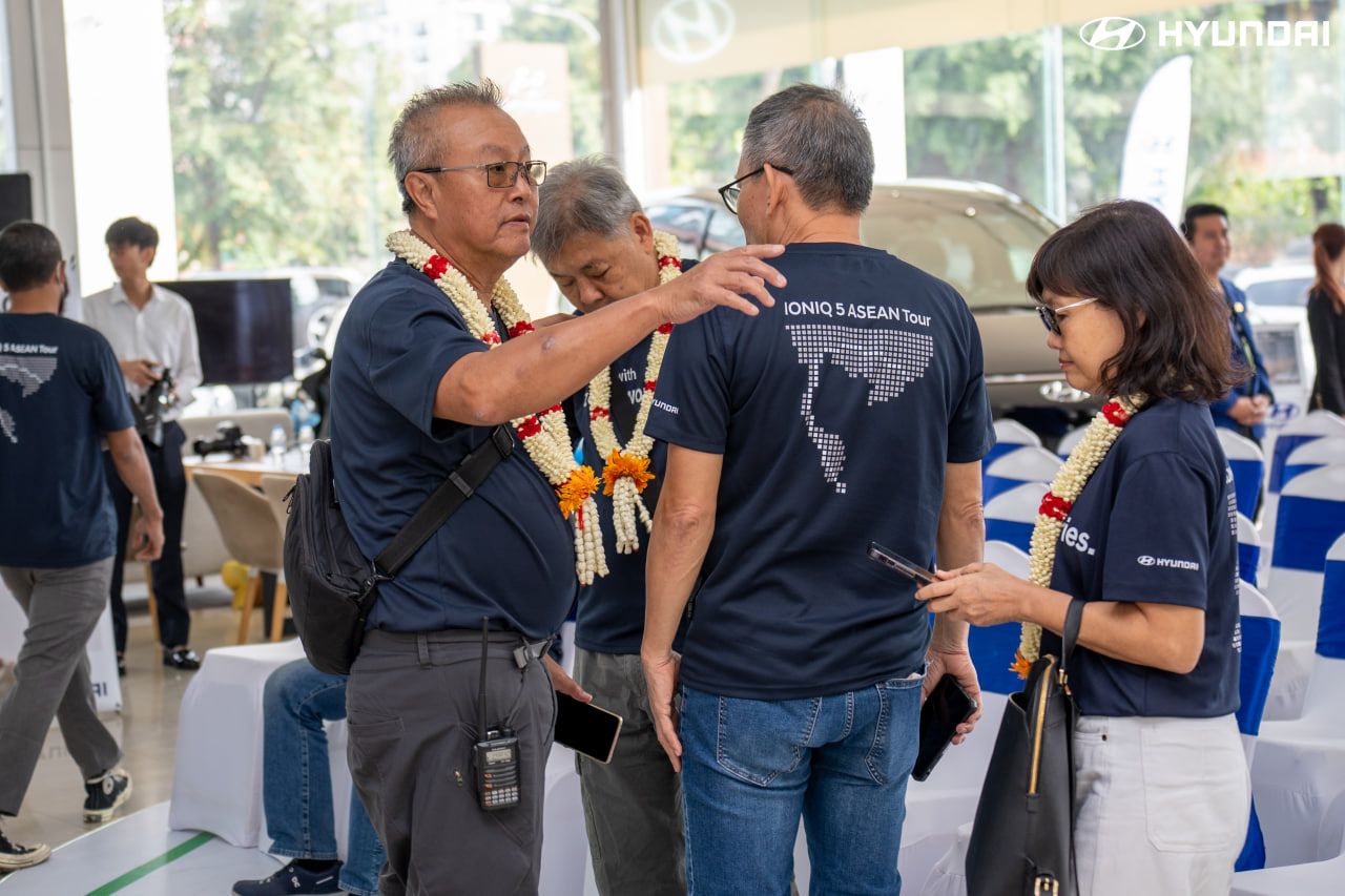 Photo 2023 12 03 22 46 28