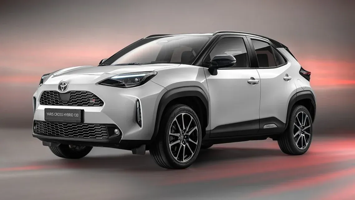 2023 Toyota Yaris Cross Grs Suv Green Press Image 1001x565p (1)