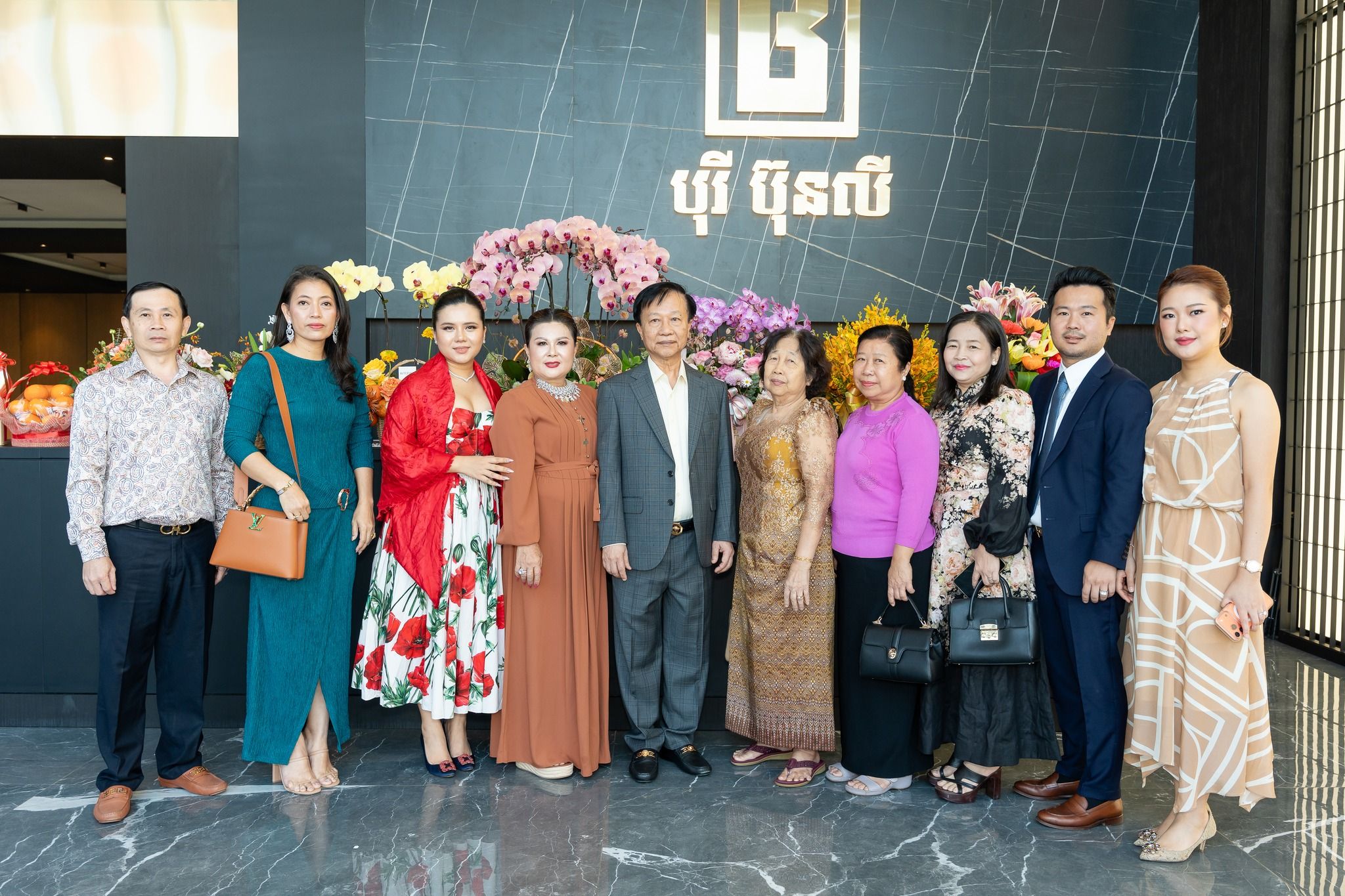 651174509 923992990268751 6530119133051455882 N