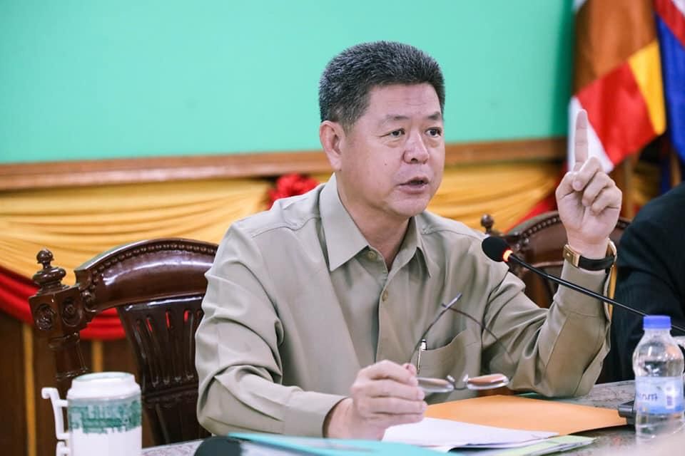 ឹឹ