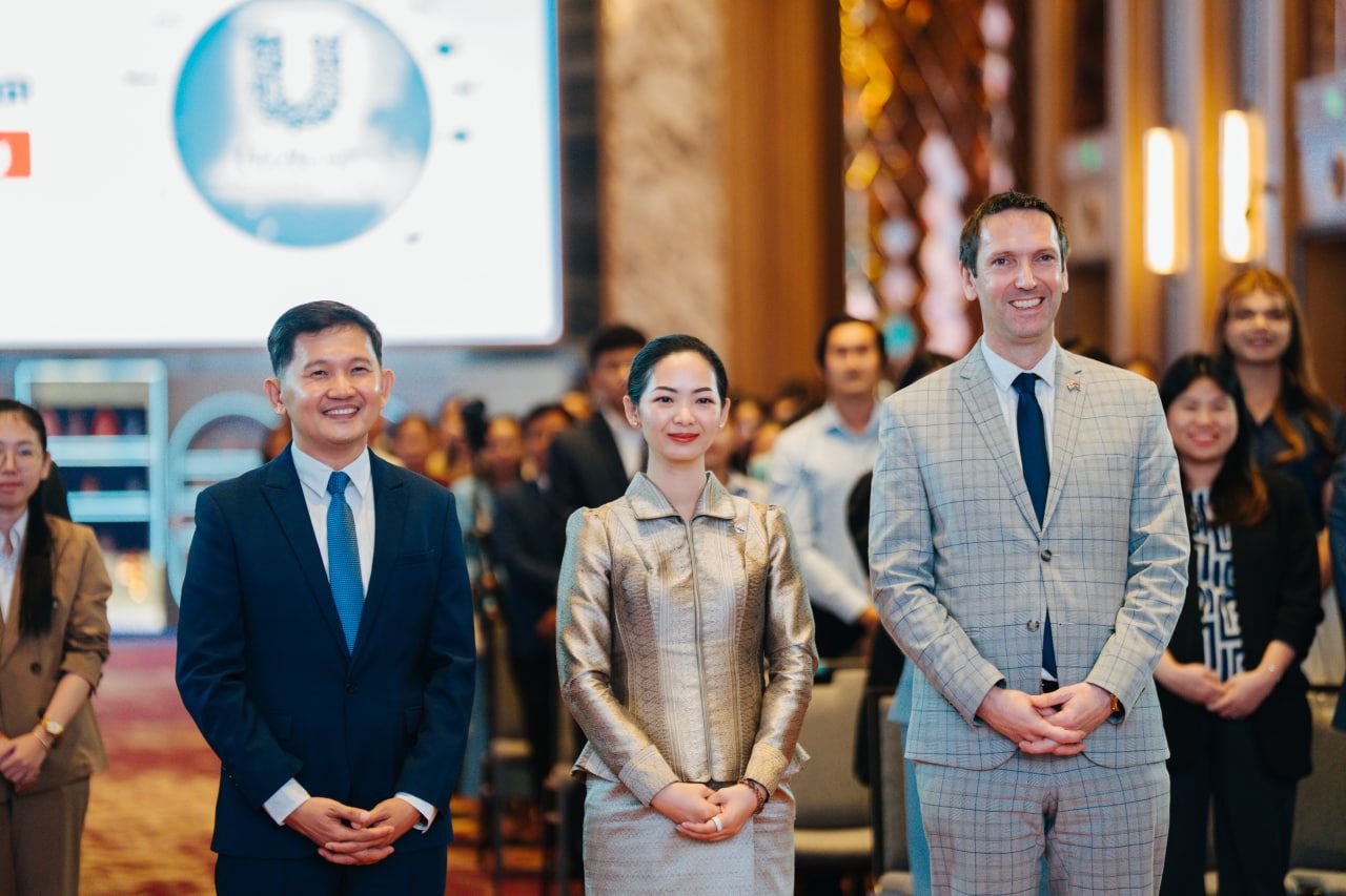 Photo 2025 11 14 21 46 14