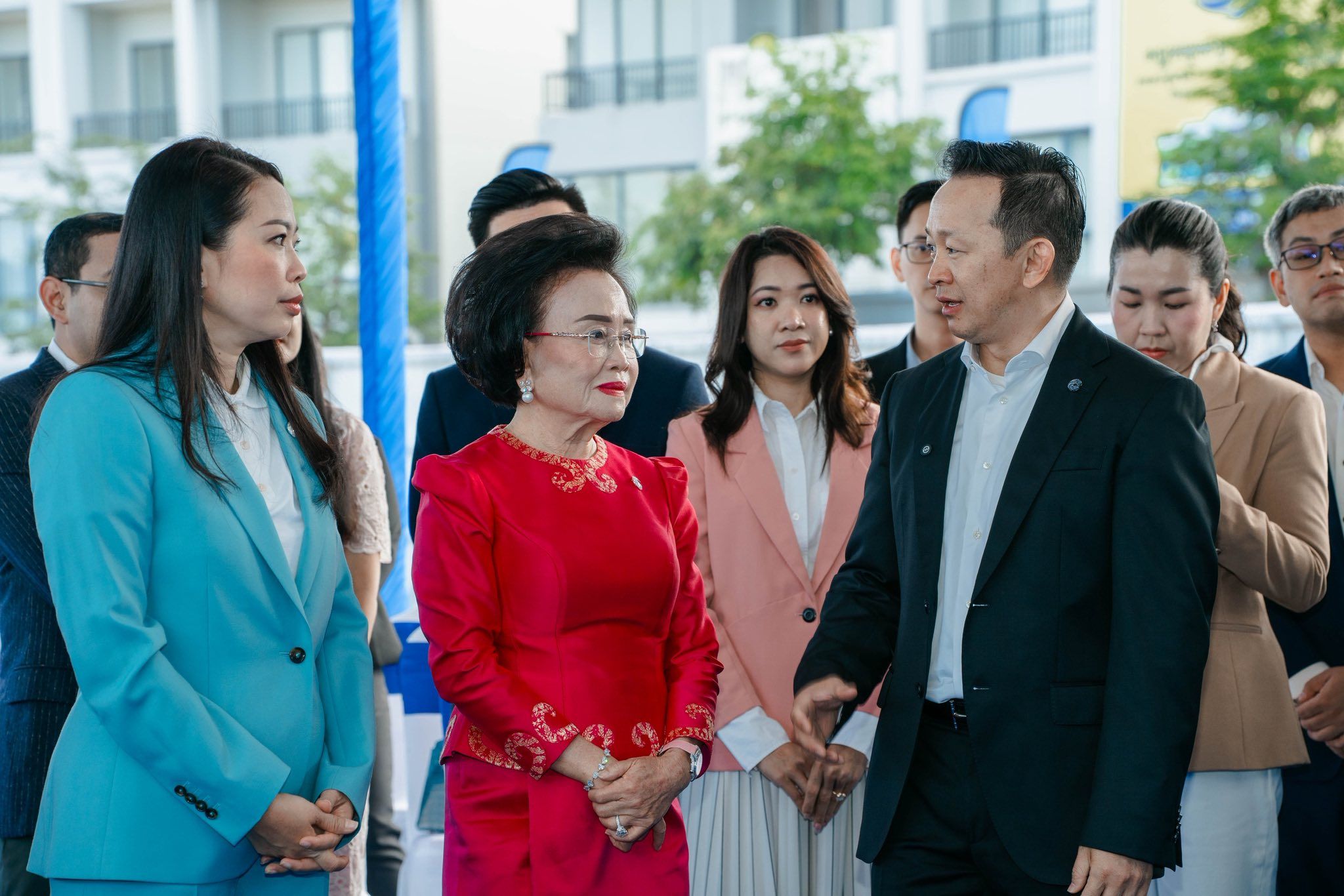 565390671 1240399521463834 8215622501910063296 N